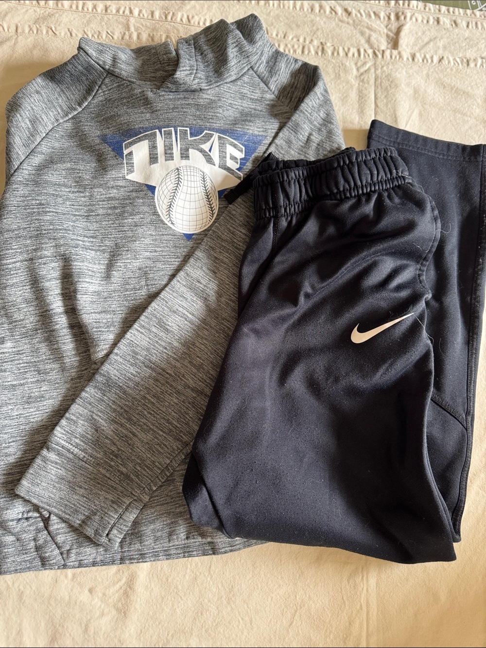 Nike Black Kids' Jogger and sweatshirt Set